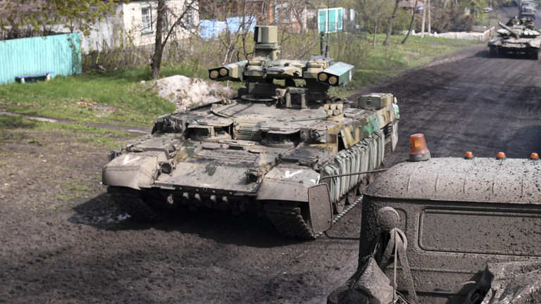 Xe tăng BMPT-72 của Nga tại khu vực Kharkov. Ảnh: Sputnik