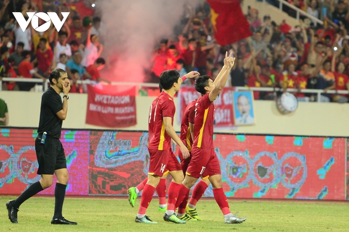 vietnam defend sea games men s football championship title after beating thailand picture 9