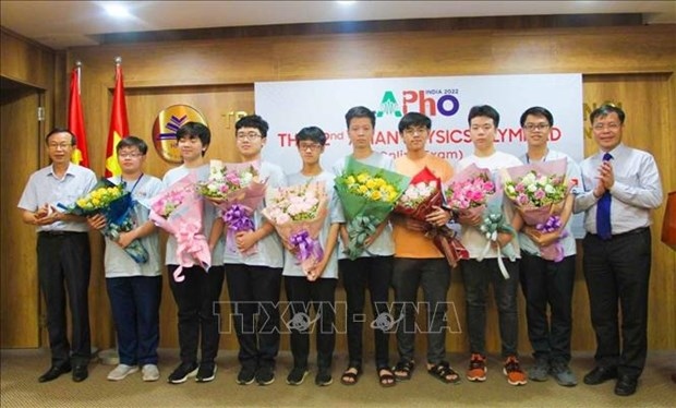 all vn contestants secure prizes at 2022 asian physics olympiad picture 1