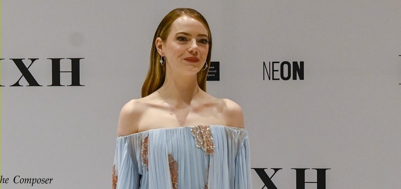 Emma Stone hóa "nữ thần Hy Lạp" xinh đẹp và quyến rũ tại sự kiện