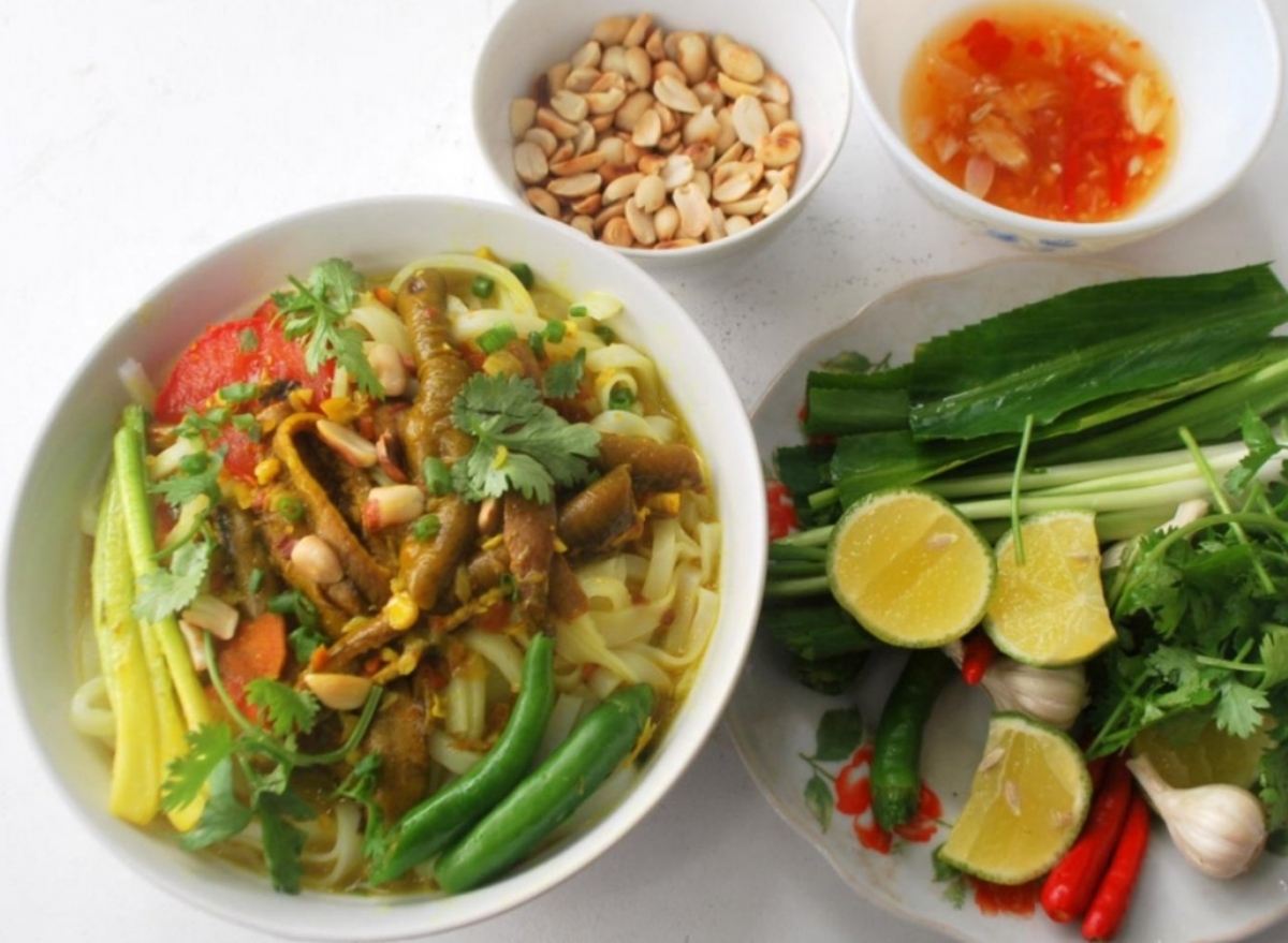 dai loc offers the best quang-style noodle soup picture 1
