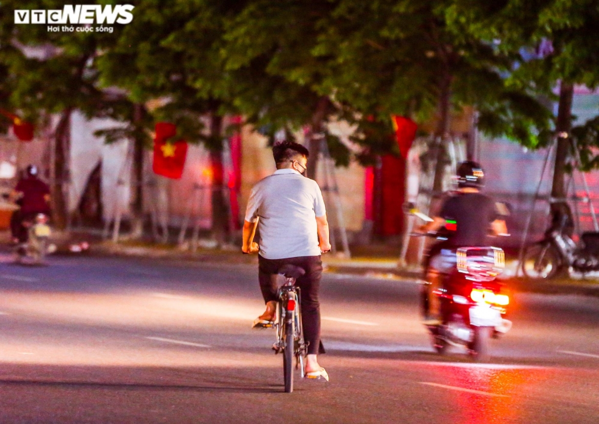 tai nan rinh rap tren tuyen duong nghin ty khong mot anh den o thu do hinh anh 10
