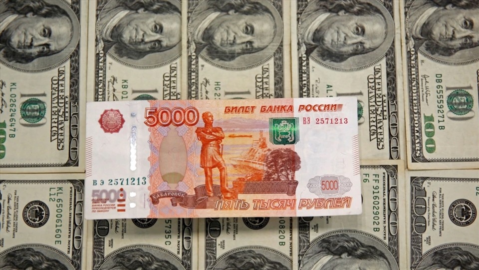 Nga yêu cầu người mua khí đốt ở nước ngoài thanh toán bằng đồng rúp. Ảnh: Getty