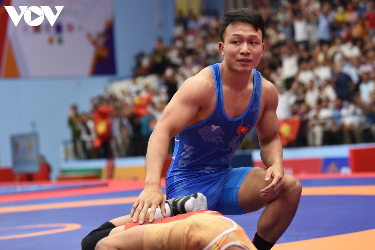 Không ngoài dự đoán, Nguyễn Xuân Định dễ dàng áp đảo đối thủ người Philippines ở hạng cân 65kg.