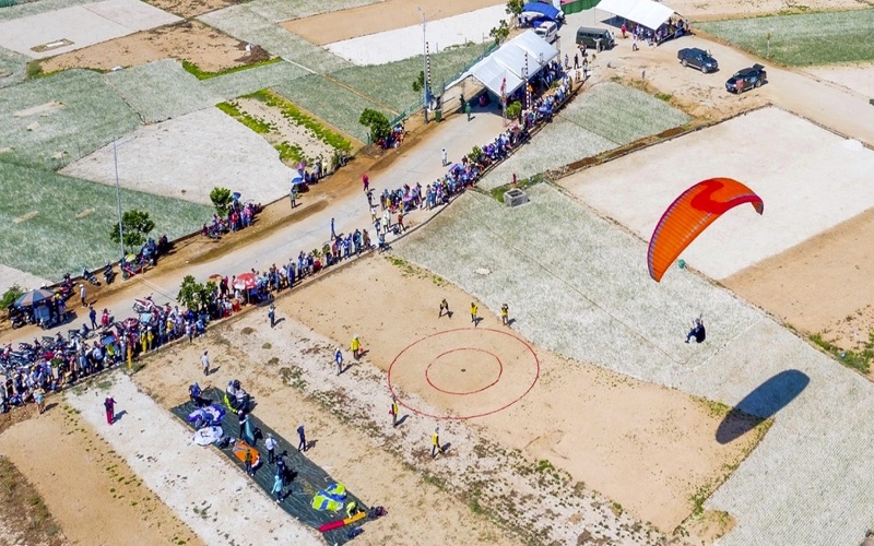 ly son to host second open paragliding championship picture 1