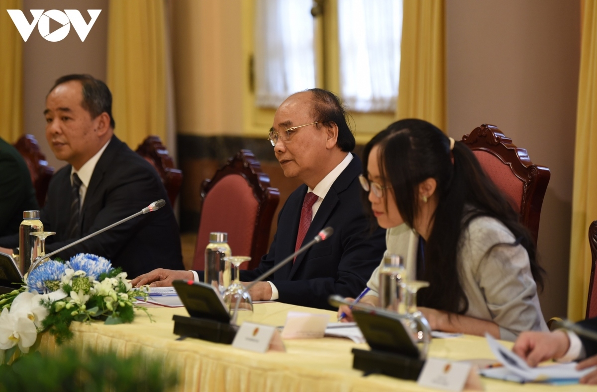 The pair discuss a range of matters during their talks following the welcome ceremony.