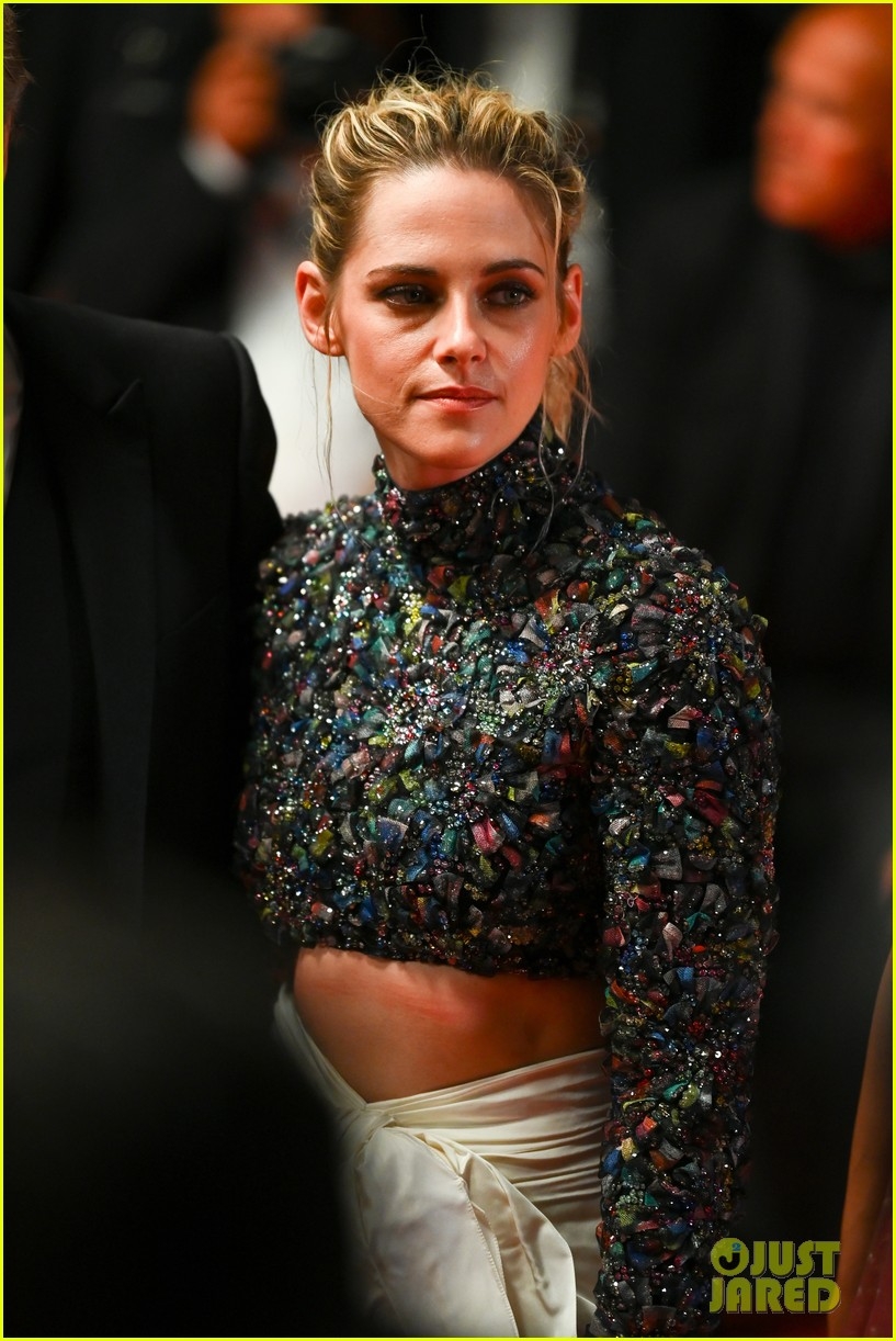 kristen stewart tai xuat goi cam tren tham do lhp cannes hinh anh 6