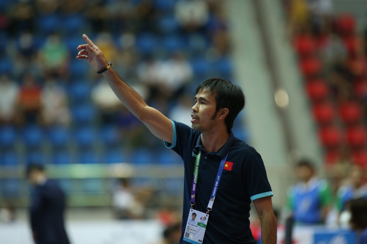 HLV Phạm Minh Giang lý giải nguyên nhân ĐT Futsal Việt Nam rơi điểm trước Indonesia