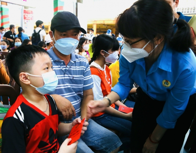 Khó mua nhà ở xã hội, công nhân lao động mong có chính sách nhà cho thuê