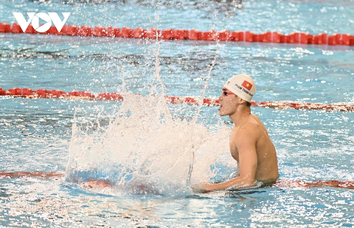 vn swimmer breaks sea games record in 100m male frog picture 1