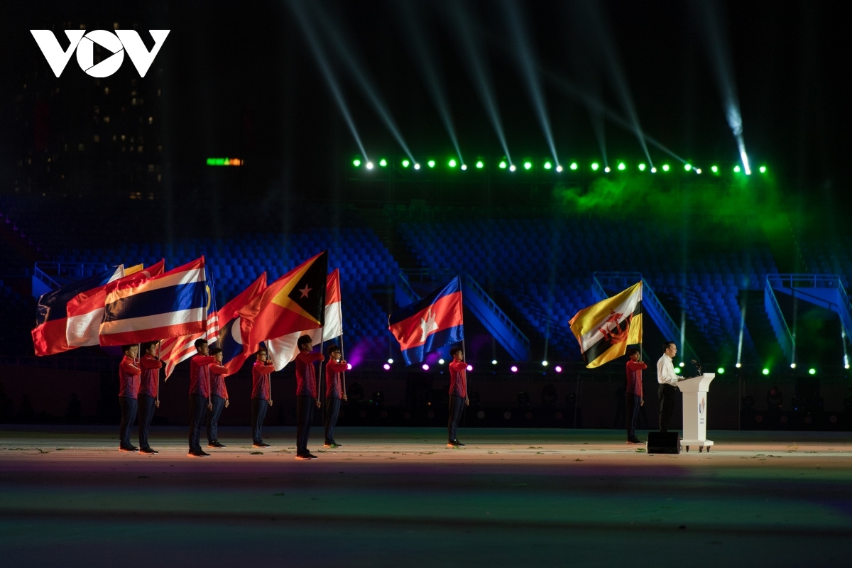 vietnam holds final rehearsal for sea games 31 opening picture 4
