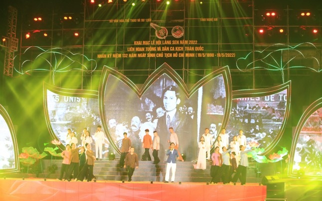 festival honouring president ho chi minh opens in nghe an picture 4