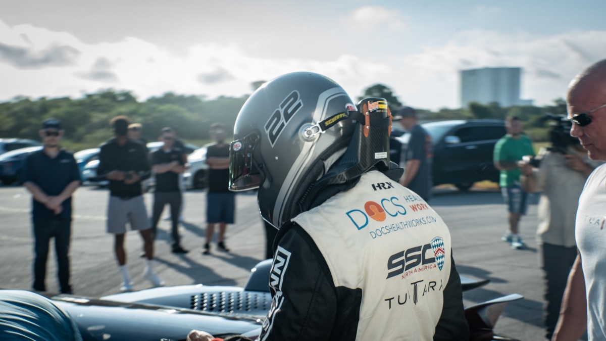 ssc tuatara dat van toc 478 km h, pha vo ky luc cua chinh minh hinh anh 4