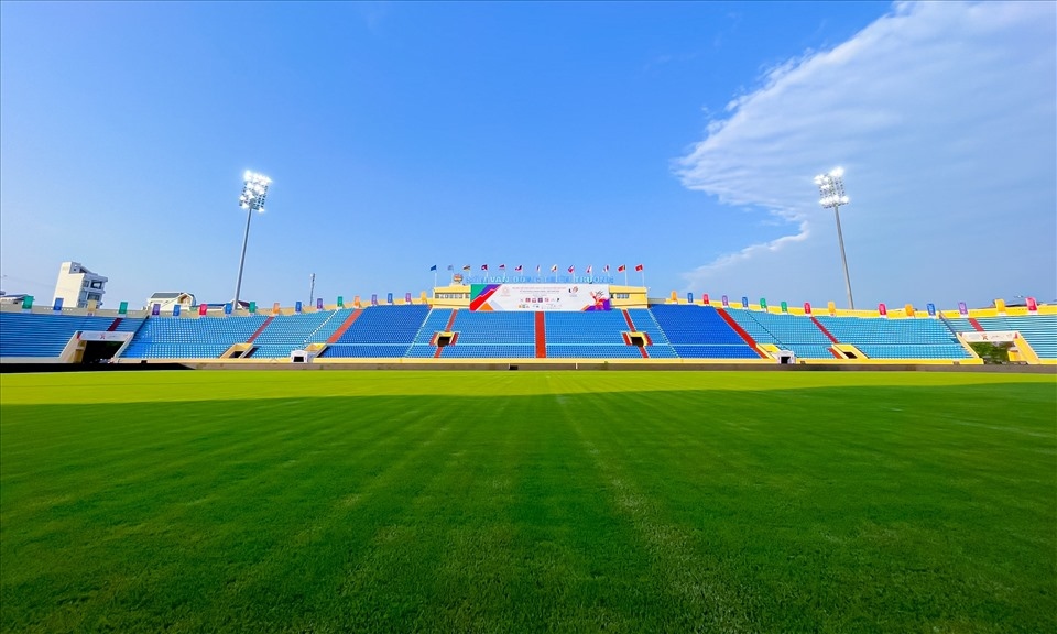 thien truong stadium ready for men s football competitions at sea games 31 picture 3