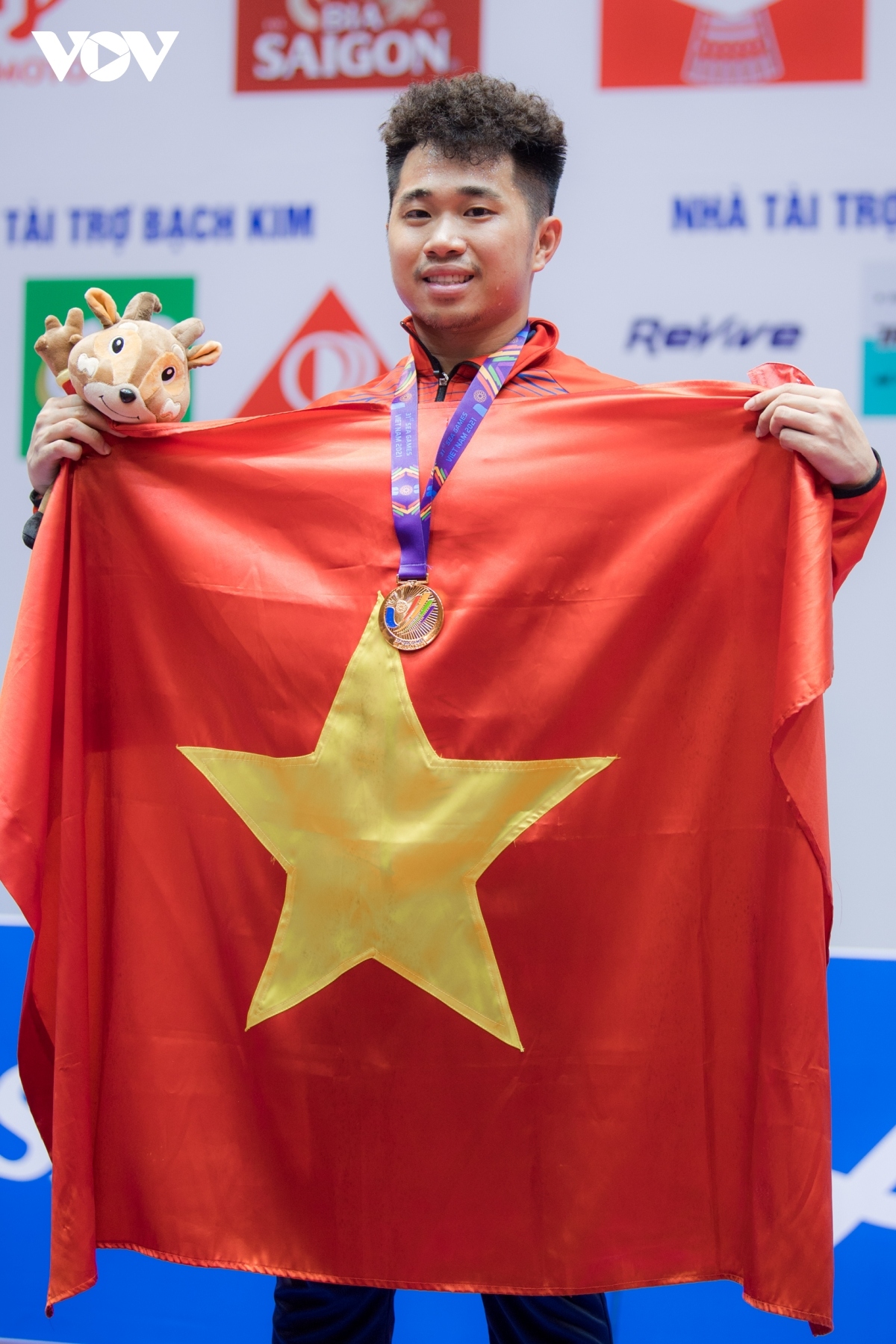 sea games 31 vietnam claims historic gold in men s table tennis singles picture 13