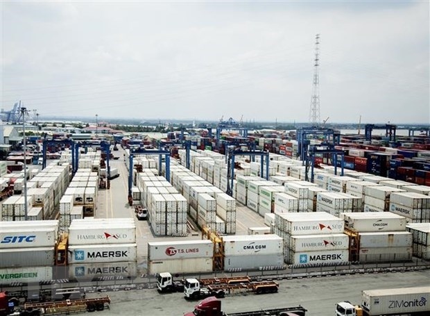 cargo throughput via seaports sees modest growth picture 1