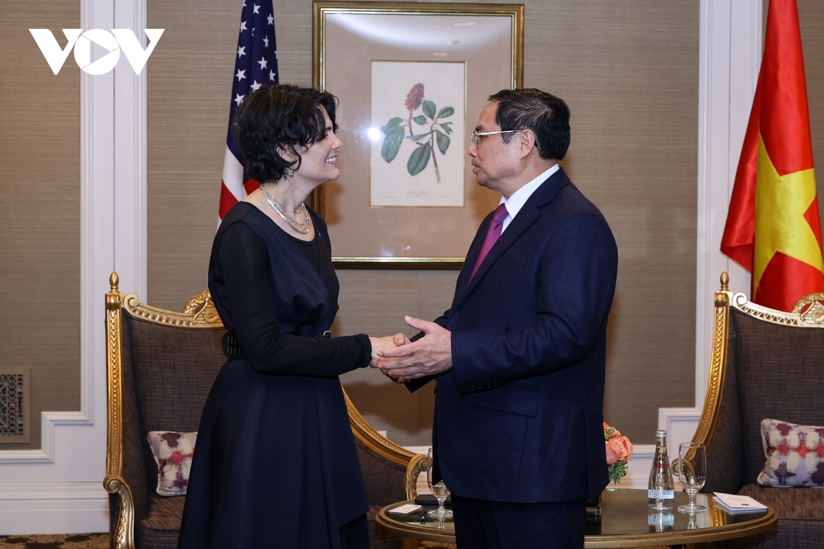 pm seeks to establish relations between vietnamese cities and los angeles picture 1