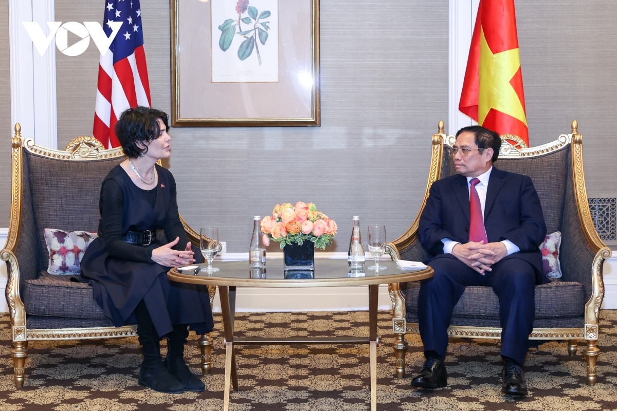 pm seeks to establish relations between vietnamese cities and los angeles picture 2