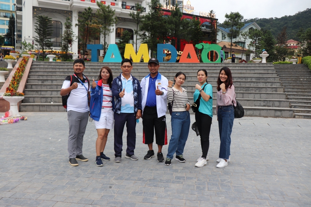 sea games 31 athletes eager to explore vn tourist destinations picture 4