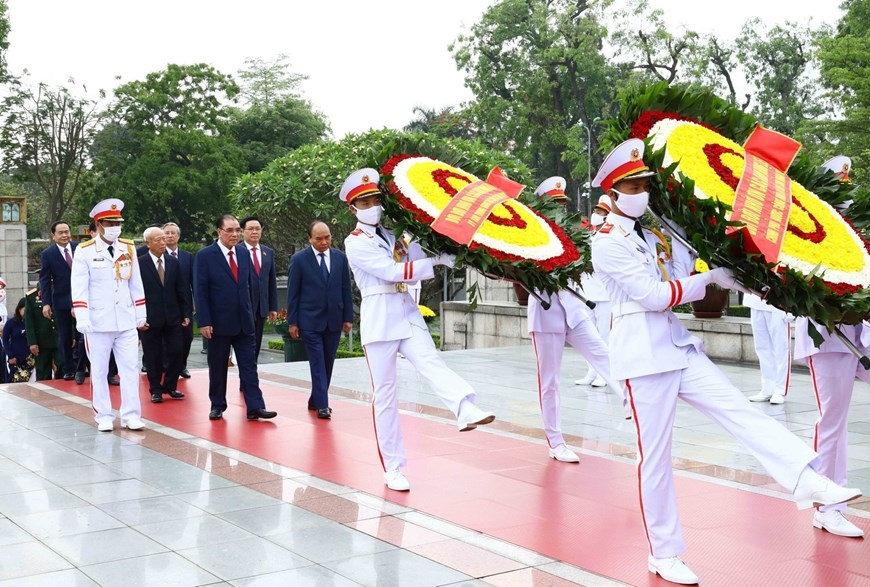 lanh dao Dang, nha nuoc vao lang vieng chu tich ho chi minh hinh anh 3