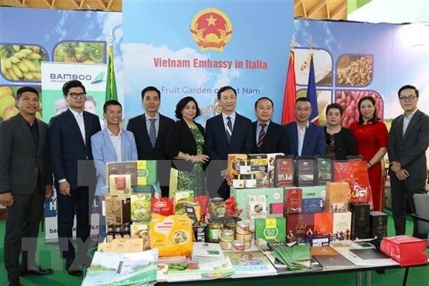  fruit garden of vietnam on display at italy s macfrut trade fair picture 1