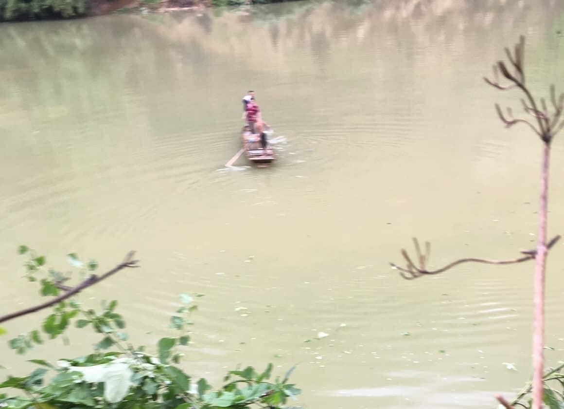 O to mat lai lao xuong ho, 1 nguoi tu vong hinh anh 2