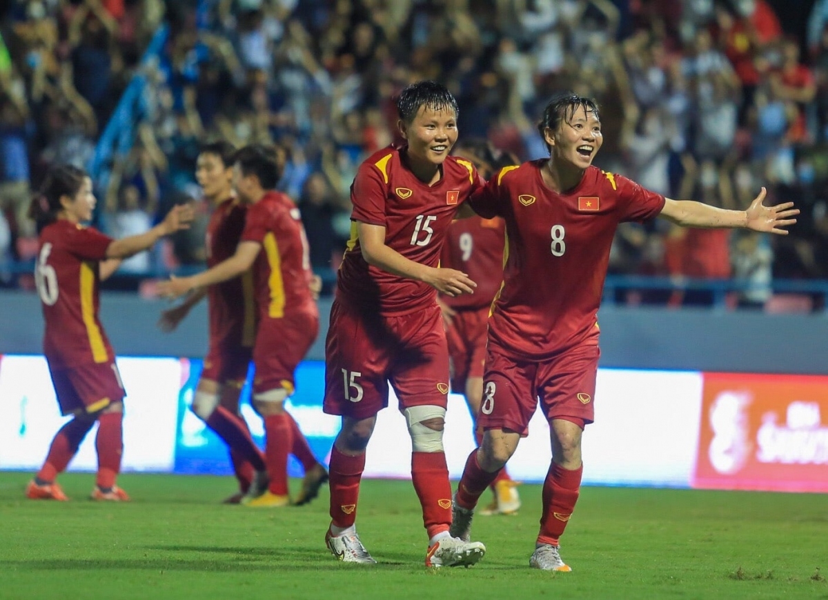 sea games 31 women s football vietnam defeat philippines 2-1 picture 1