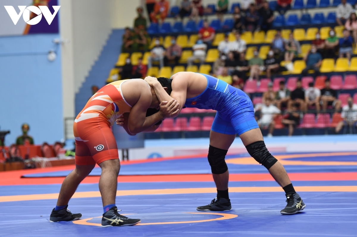 wrestling team brings home 17 golds at sea games 31 picture 11