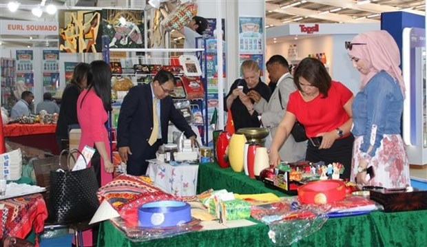 vietnam joins 53rd international fair of algiers picture 1