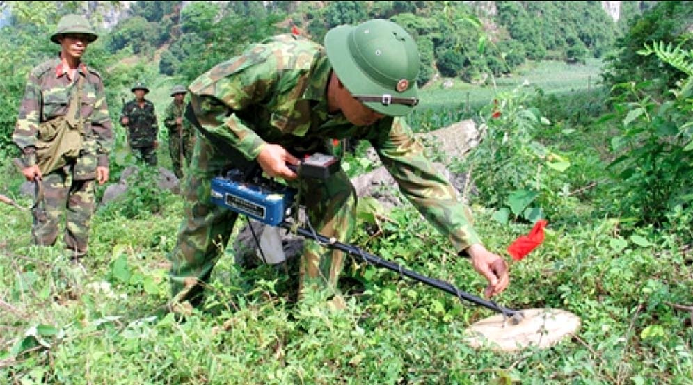 us grants us 19 mln more to support uxo clearance in vietnam picture 1