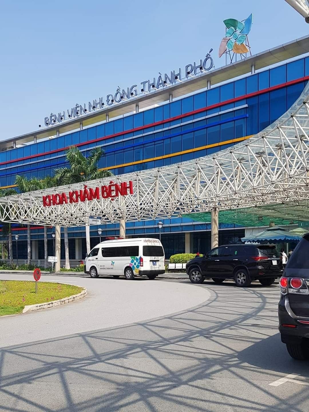 benh vien nhi dong tp.hcm thong tin ve vu be dieu tri noi tru roi tu tang 5 hinh anh 1