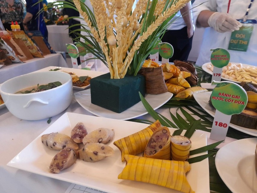 ben tre sets national and global records for making most coconut-made dishes picture 10