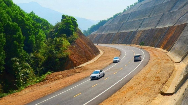  vi sao tuyen duong ho chi minh qua 5 khoa quoc hoi van chua duoc thong tuyen hinh anh 1