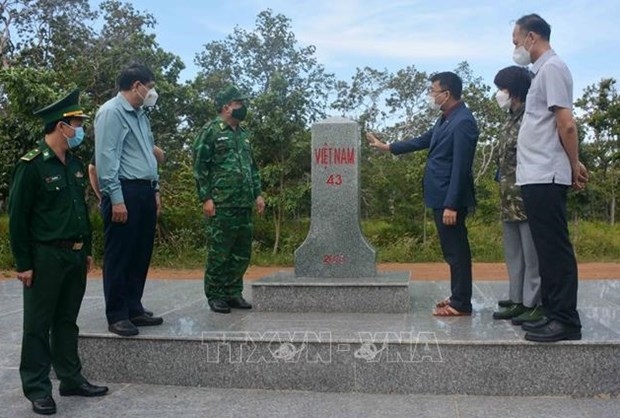 promoting communication activities on land border control picture 1