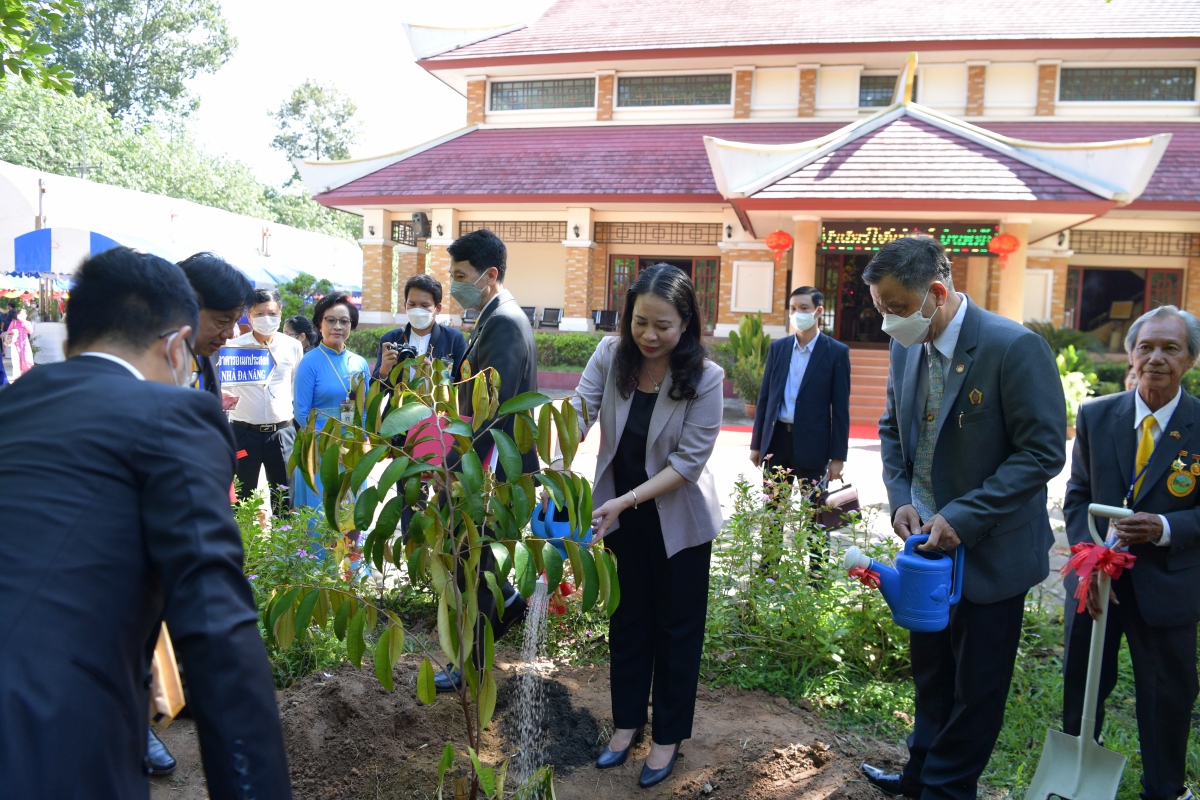 Bà Võ Thị Ánh Xuân thăm Khu di tích Chủ tịch Hồ Chí Minh tại Thái Lan