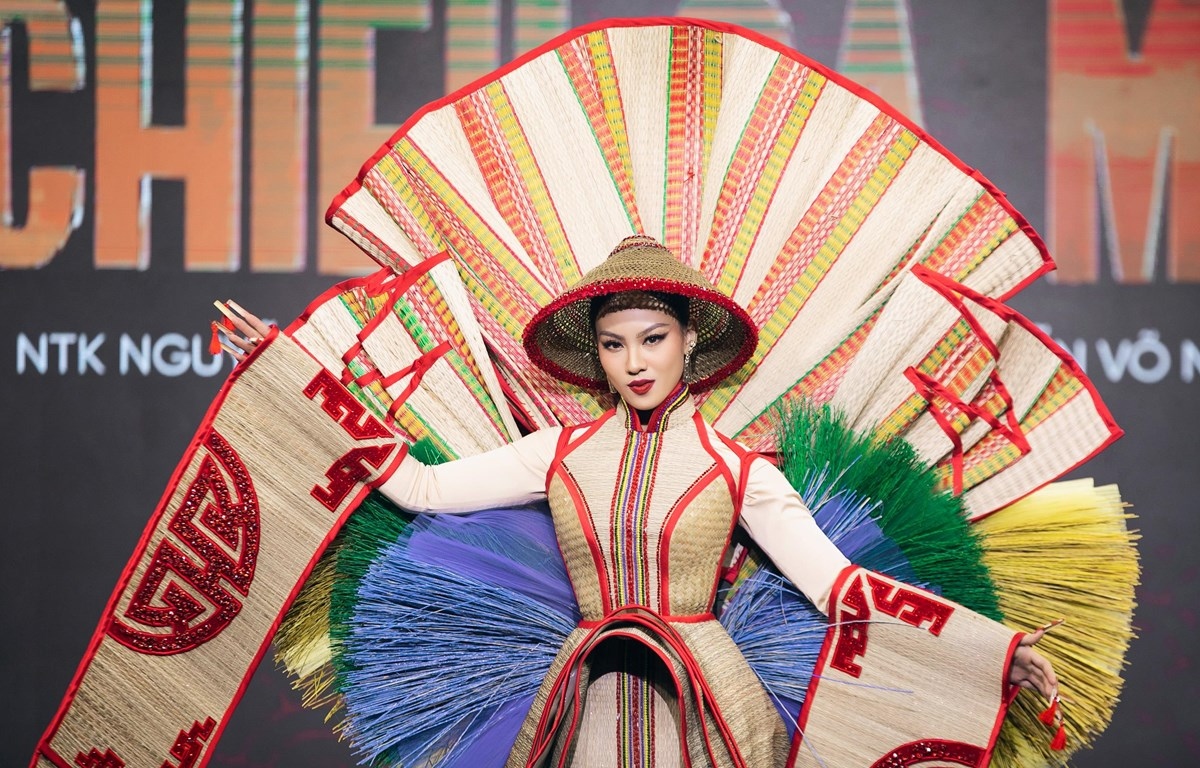 vietnamese national costume for miss universe 2022 unveiled picture 1