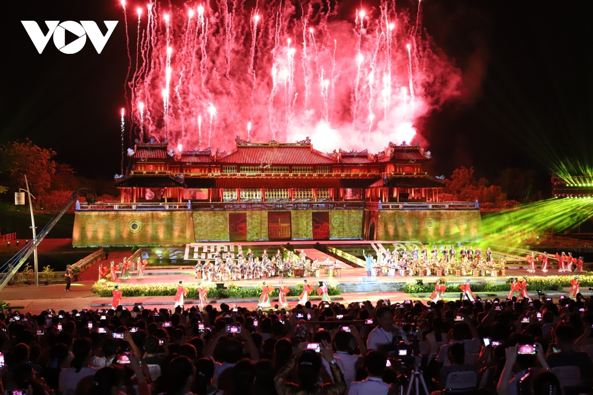 impressive opening night of hue festival 2022 picture 10