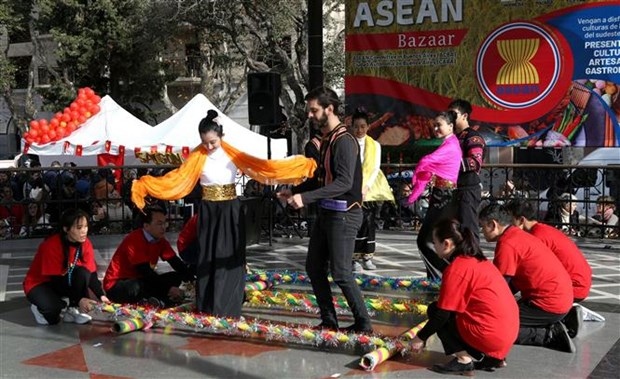 vietnam joins asean bazaar in argentina picture 1