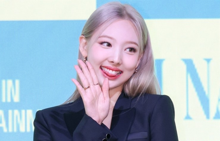 Nayeon (TWICE) tiết lộ áp lực khi ra mắt solo sau 7 năm - Ảnh 1.