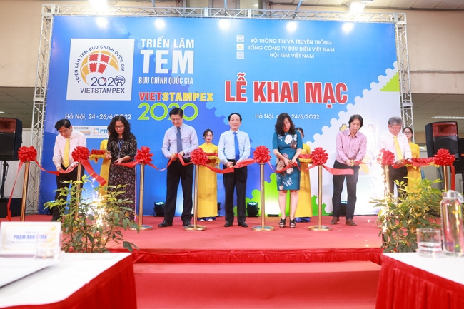 national postage stamp exhibition 2020 opens in hanoi picture 1