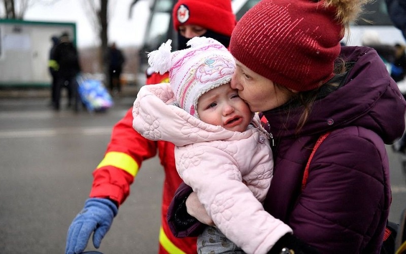 2/3 trẻ em ở Ukraine phải di tản khi chiến sự sắp trải qua 100 ngày