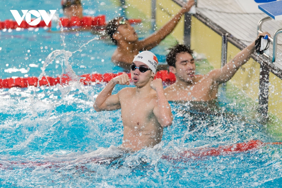 vietnamese swimmers qualify for world championships picture 1