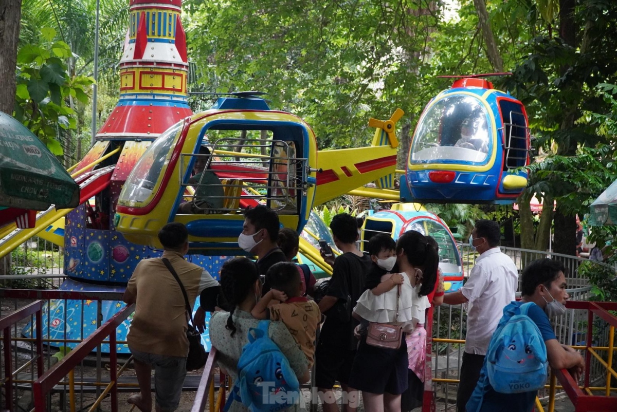 saigon zoo and botanical gardens bustling on international children s day picture 6 saigon zoo and botanical gardens bustling on international children s day picture 6