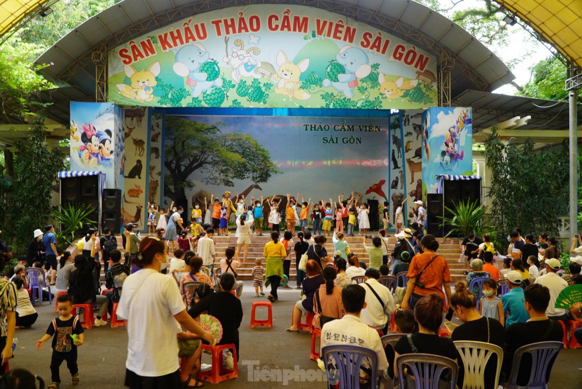 saigon zoo and botanical gardens bustling on international children s day picture 7 saigon zoo and botanical gardens bustling on international children s day picture 7