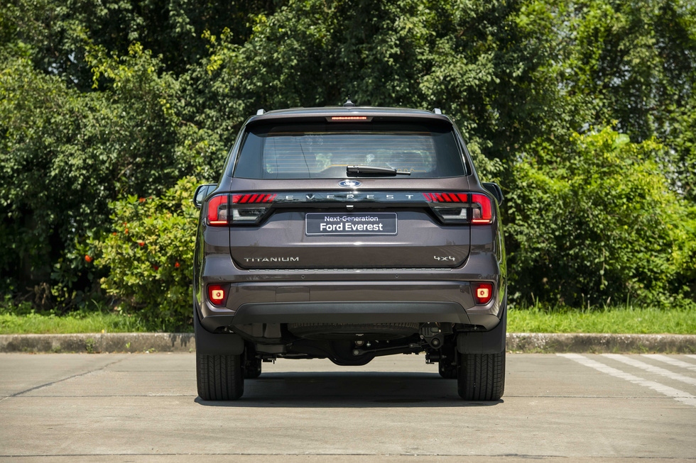 ford everest the he moi thay doi nhung gi hinh anh 4