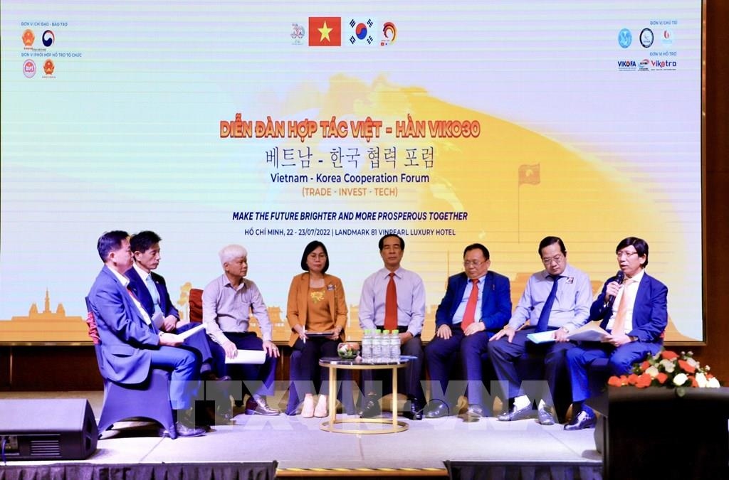 vietnam becomes ideal destination for rok investors in hi-tech industry picture 1