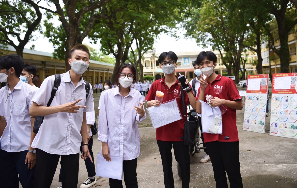 Thứ trưởng Bộ GD-ĐT: "Đề thi tốt nghiệp đều tuân thủ theo cấu trúc đề tham khảo"