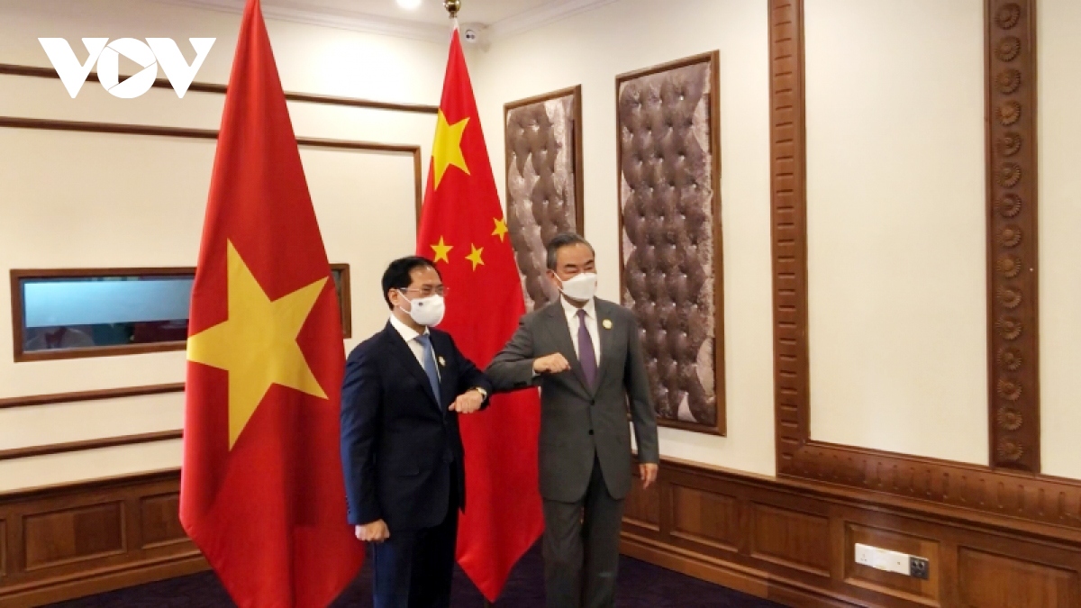 china wishes to enhance political trust with vietnam, says wang yi picture 1