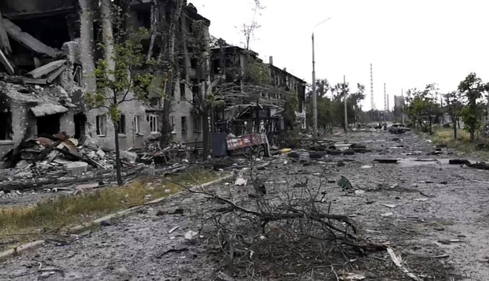 lysychansk that thu, nga dung truoc co hoi kiem soat toan bo donbass hinh anh 1