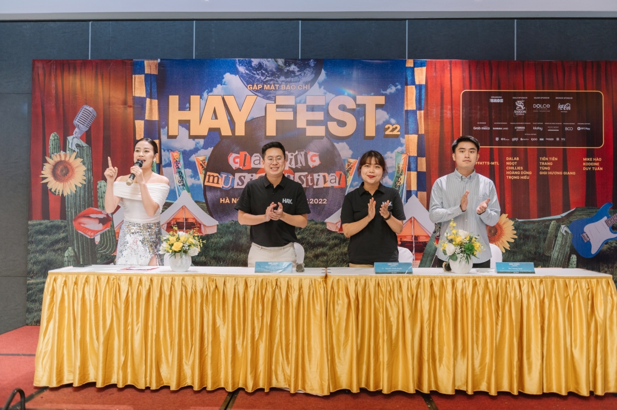btc hay glamping music festival chi tien ty moi blue, a1, 911 ve viet nam hinh anh 1